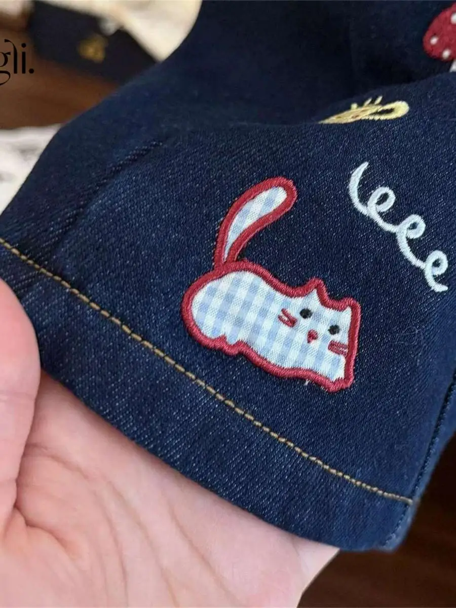 Calças de Veludo para Bebê Menina com Pernas Largas, Nova Versão Coreana de Outono/Inverno, Jeans Reto Bordado