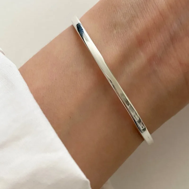 Buyee Armreif aus 925er-Sterlingsilber, weiblich, klassisch, Kreis, Polieren, einfacher offener Armreif für Damen und Herren, modischer edler Schmuck – Detail 4