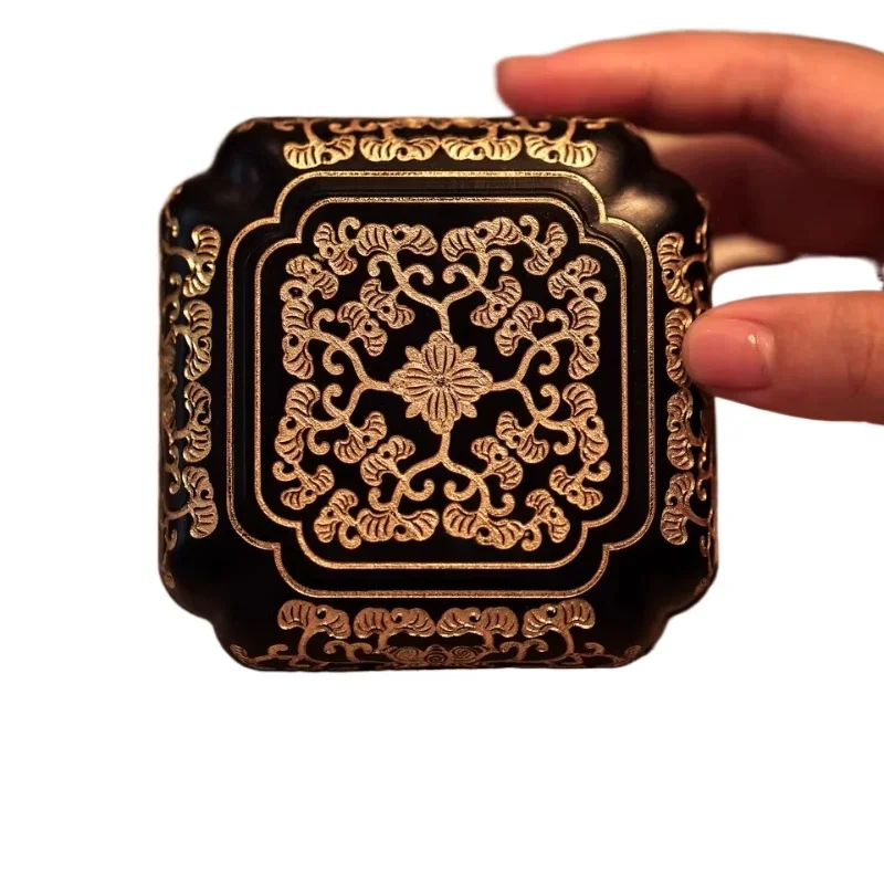 

Red sandalwood gold-painted twisted branch pattern incense box, jewelry storage box, a wood-dug incense box, cultural and play