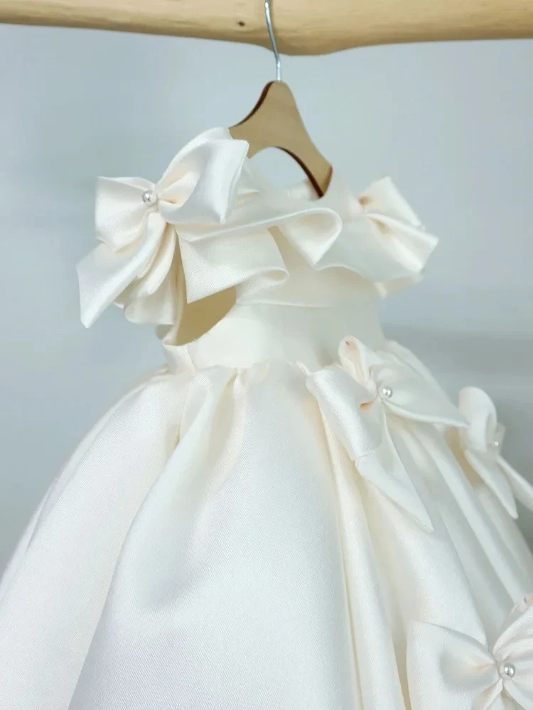 Robe de princesse en fibre blanche pour filles, vêtements pour enfants, nœud de mariage, robe de soirée d'anniversaire, robe d'été de luxe, document solide