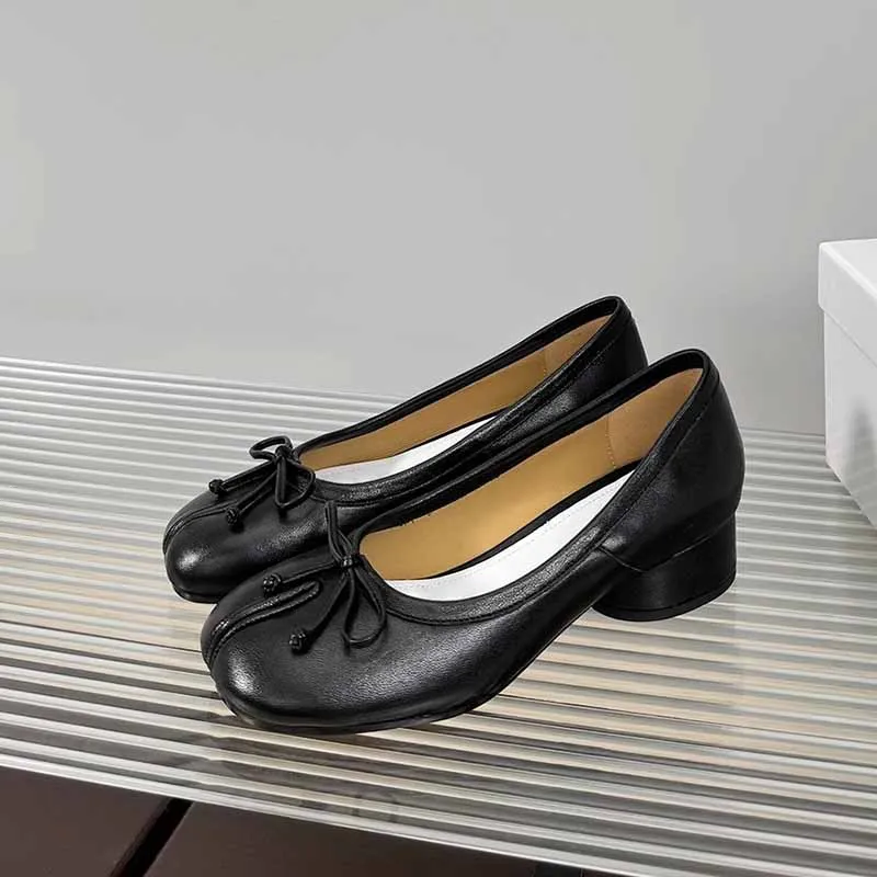 

Luxury Designer Split Toe Shoes Casual Soft-soled Women's Pumps 2026 Summer Mary Jane Trotters Horseshoe Tabi Women's High Heels