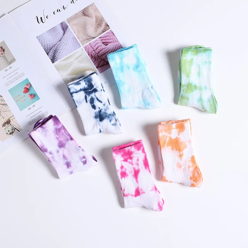New Fashion Colorful Cotton Women Socks Middle Tube Art Pattern Ladies Casual Dress Crew Socks Ankle Harajuku Sox Unisex Socks