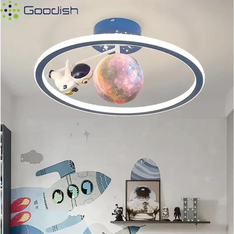 Medieval Bauhaus Lovely Crown Deer Star Art Creative LED Home Ceiling Lights Lustre Lamps for Living Room Decoration Chandelier