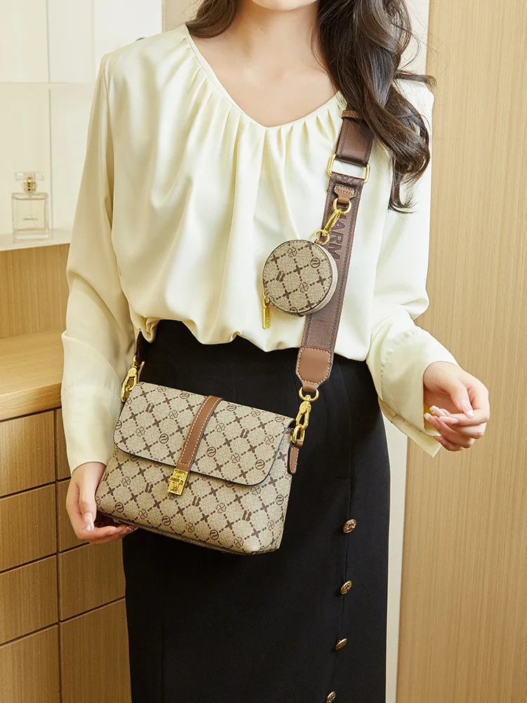 2024 new high-end light luxury women\'s fashion patchwork print single shoulder crossbody bag C049