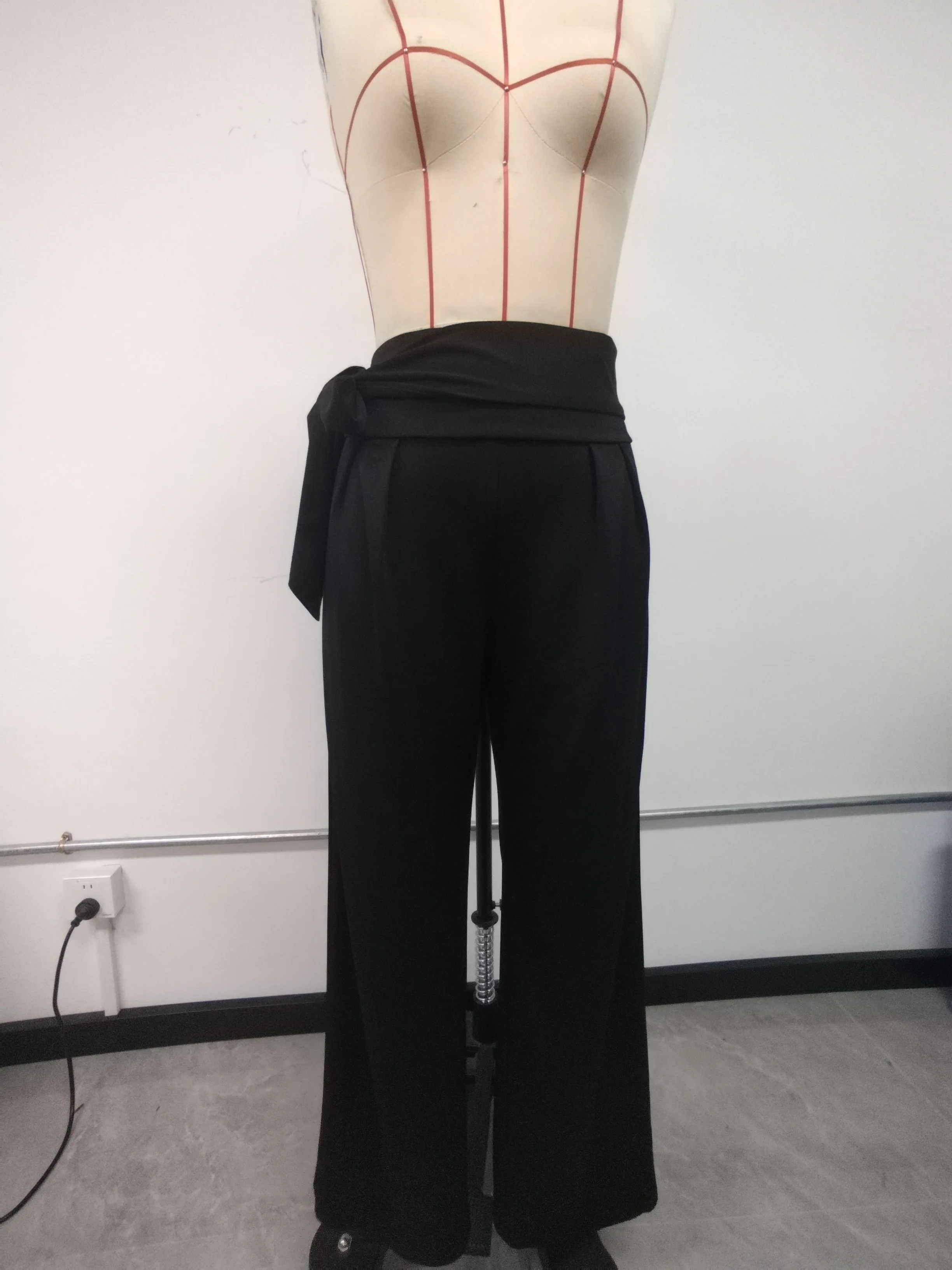 Neue Damen-Hosen mit weitem Bein, für Büro, Arbeit, formelle Anlässe, Frühling und Herbst, schwarze Hosen mit hoher Taille und Wickeldetail, für den täglichen Gebrauch und als Streetwear. – Detail 10