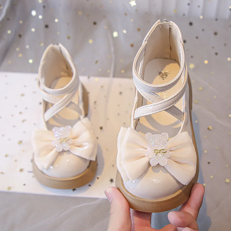 جديد الأميرة أحذية الأطفال المسطحة لفتاة ماري جين المتسكعون أحذية رياضية أطفال أحذية الحفلات موضة كريستال القوس أحذية من الجلد 6 سنوات