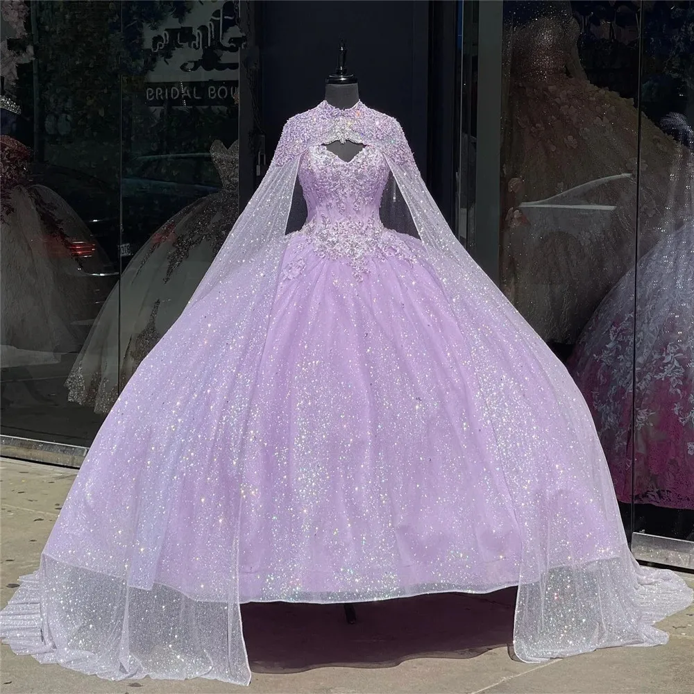 فساتين Quinceanera أميرة الخزامى الليلك مع كيب على شكل قلب مزين بالخرز الدانتيل متابعة مشد حفلة موسيقية Vestidos de 15 quinceañera