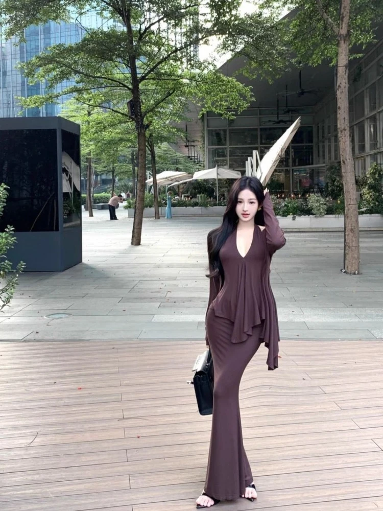 

2026 Women's Autumn Fashion 3 Piece Set Irregular Long Sleeve Cardigan Halter Crop Top Fishtail Midi Skirt