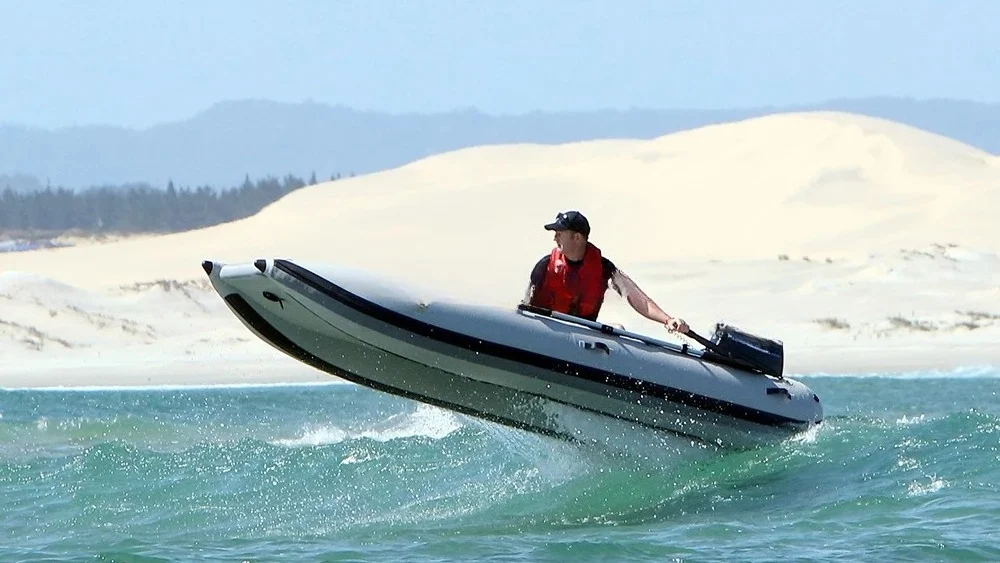 PVC هيبالون قارب مسطح قابل للنفخ عائم كاتاماران قوة قابلة للنفخ كاتاماران