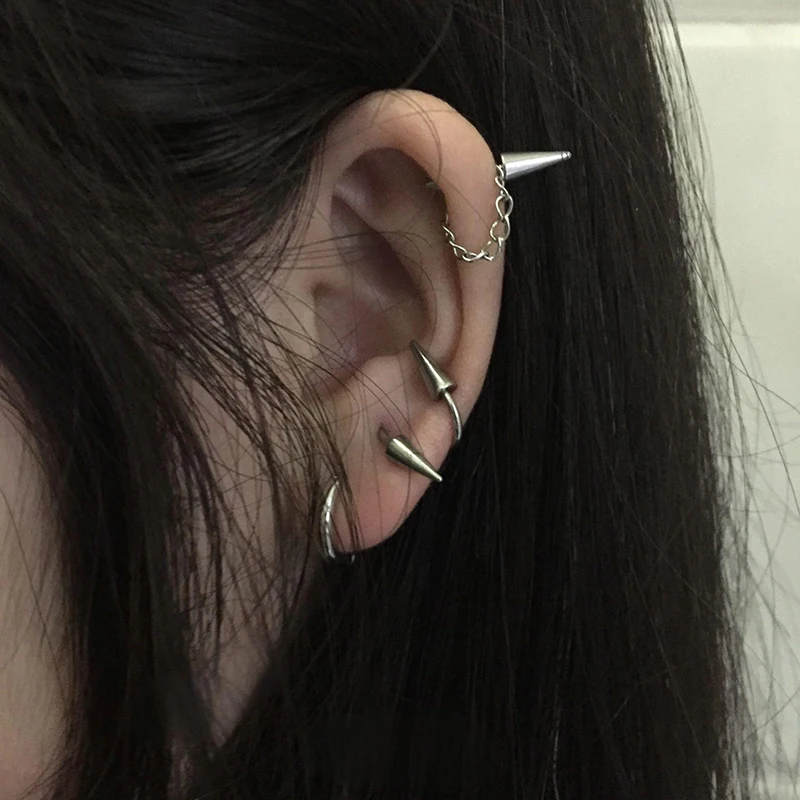 New Retro Gothic Stainless Steel Rivets Ear Bone Nail Hip Hop Ear Clips Earring For Women Accessory