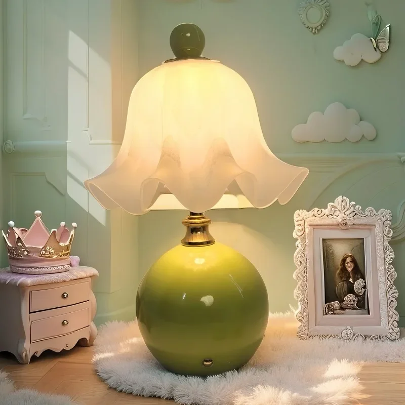 2026 Cream Style Table Lamp Gift for Girls Bedroom Bedside Ambient Light Projection Night Light Main Room Decor Lamp