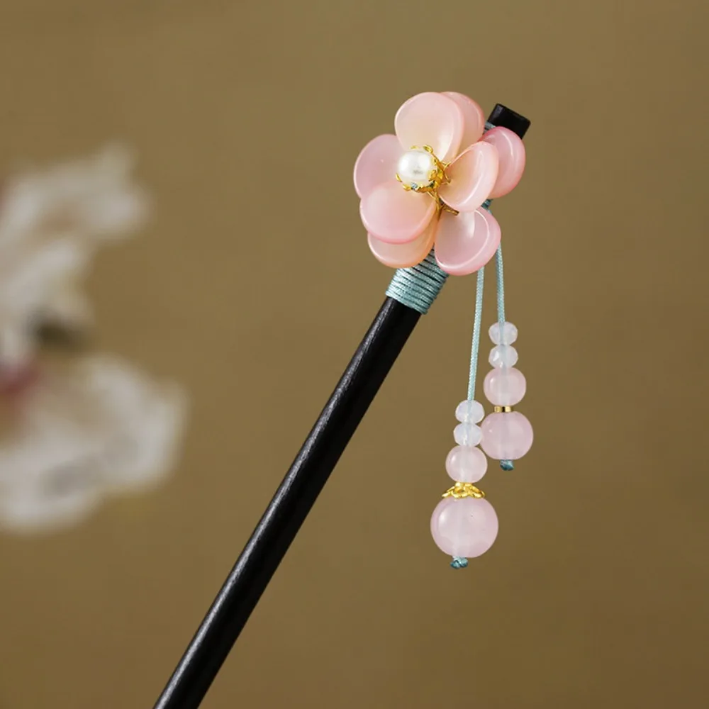 

Decorative Chinese Style Flower Hair Sticks Retro Handmade Hair Chopsticks with Tassel Hair Fork Party Hair Bun for Hanfu