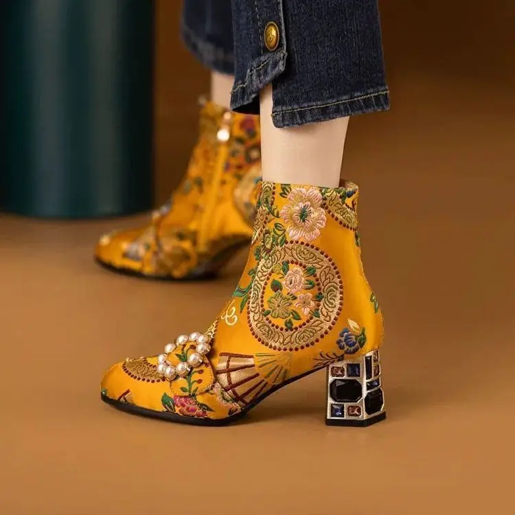 Womens Embroidery Floral Ankle Boots Genuine Leather Rhinestones Crystal Block Heel Shoes Retro Luxury New  boots women 2023