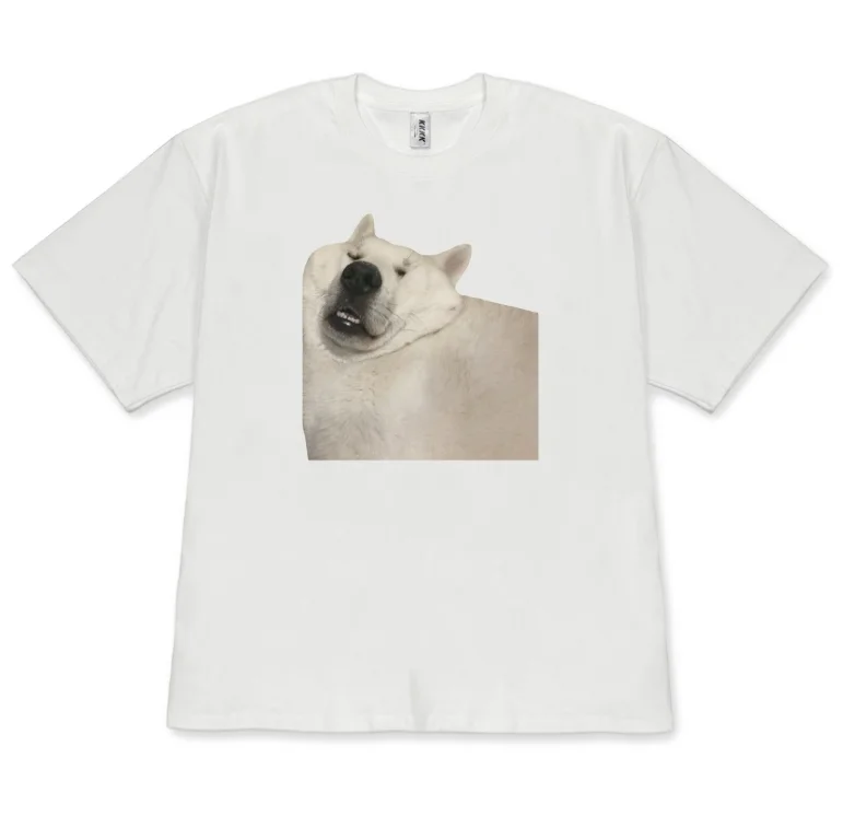 Funny Smiling Dog Meme T-Shirt Cute Akita Dog Graphic Tee Novelty Dog Print Shirt for Women Casual Top for Dog Lovers Y2k Tops
