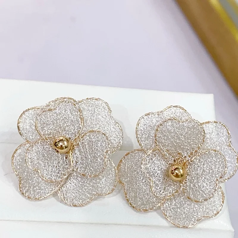 

SGARIT Original 14k Filled Gold Earrings Petal Ball Golden pearl Women Accessories Party Holiday Jewelry Gifts SE23
