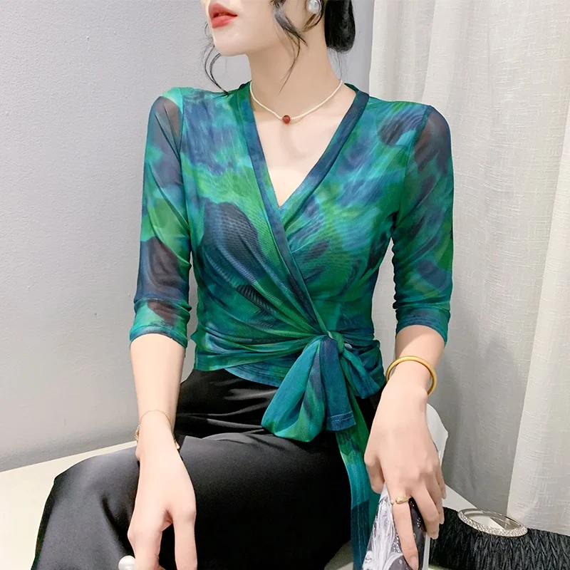 

Женский топ с V-образным вырезом и принтом, приталенный, уличный стиль, летняя мода, европейский дизайн