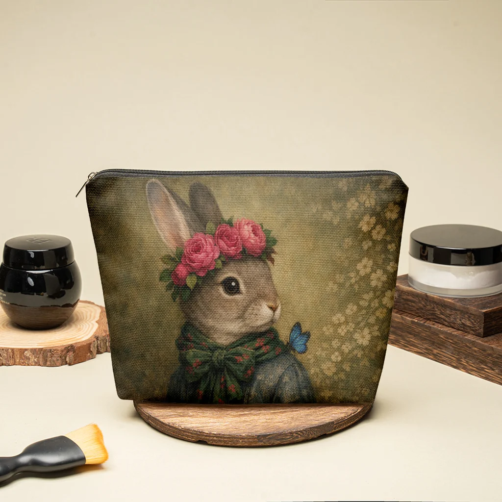 1 Piece Cute Rabbit Wreath Pattern Makeup Bag - Multifunctional Zipper Pouch for Women, Jewelry Storage Bag, Perfect Travel Zipper Storage Bag, Fun Birthday Gift