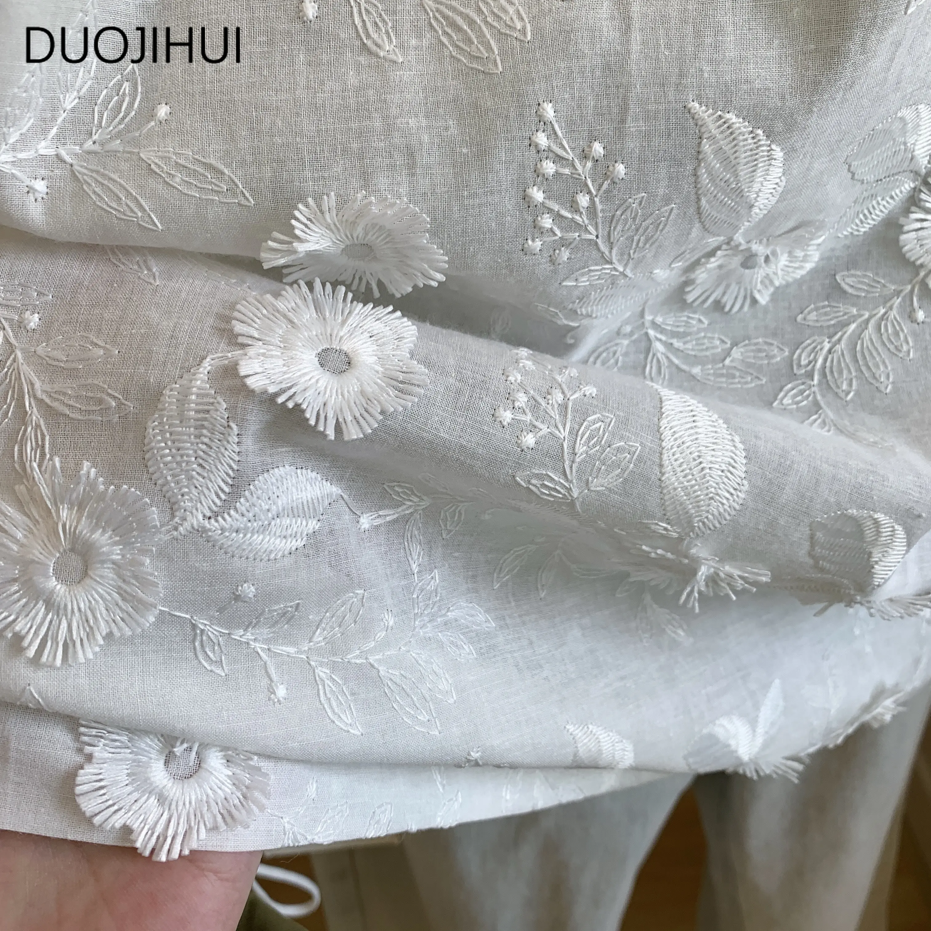 

DUOJIHUI New White Chic Floral Embroider Casual Women Shirt Spring Basic O-neck Long Sleeve Fashion Lace-up Casual Female Shirt