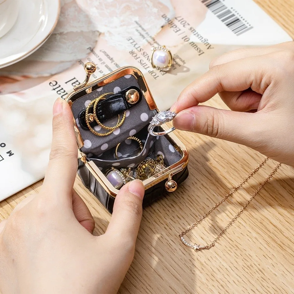 

Crocodile Patterned Kiss Lock Coin Purse Genuine Leather Solid Color Leather Jewelry Bag Mini Square Small Item Bag Earrings