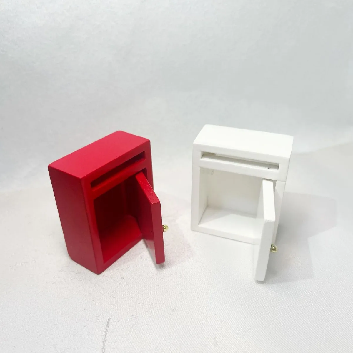 1:12 Scale Dollhouse Mini Mailbox, BJD Tiny Scene Decoration, Miniature Doll House Furniture Accessory