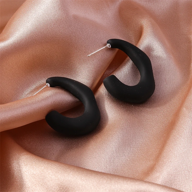 Modische 2,5 cm große runde Creolen für Damen, in Bonbonfarben, aus Acryl, als Schmuck für Partys und Festivals, ideal als Geschenk für Mädchen. – Detail 13