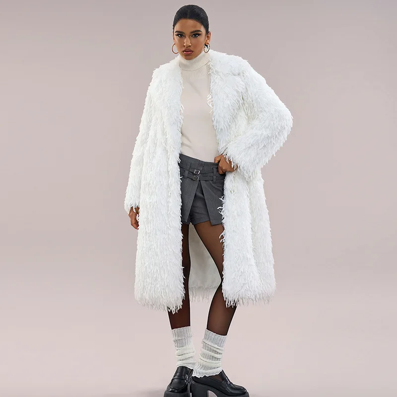 White imitation ostrich fur grass long fur coat, fashionable and trendy women's coat