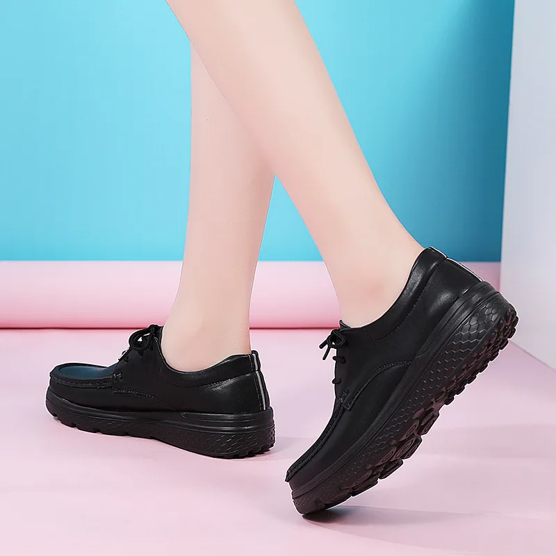 Lace up nurse shoes for women in autumn and winter 2023, breathable soft sole anti slip thick sole black medical work shoes