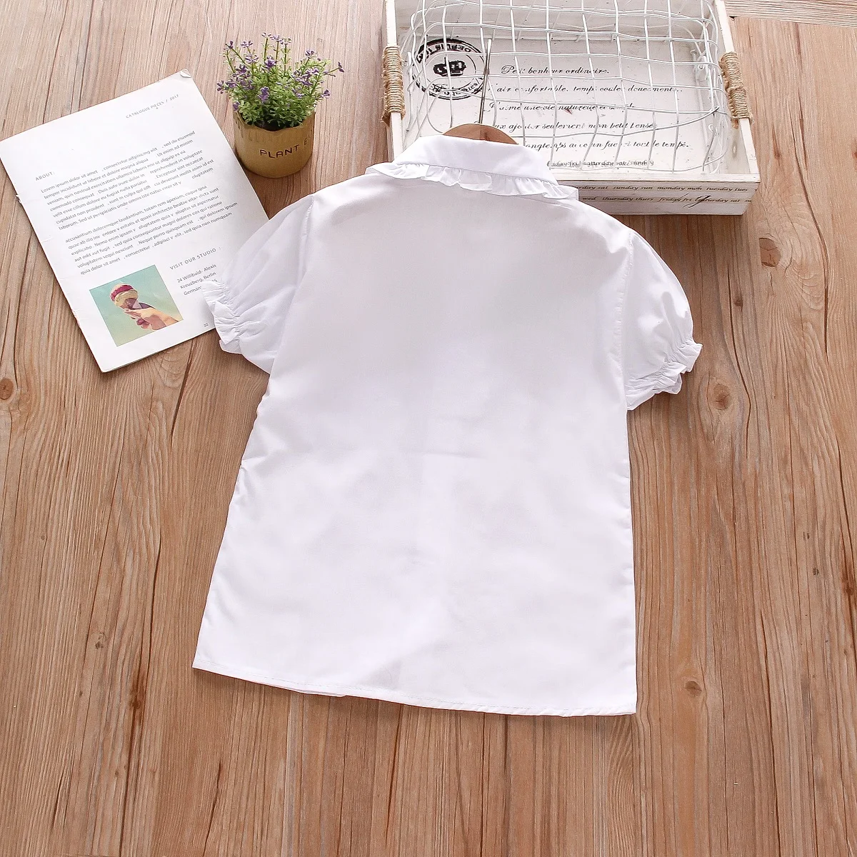 New Summer Baby Girls Shirt Lace Button Fold Bubble Sleeve Solid Color White Shirt With Simple Shirt Casual Style