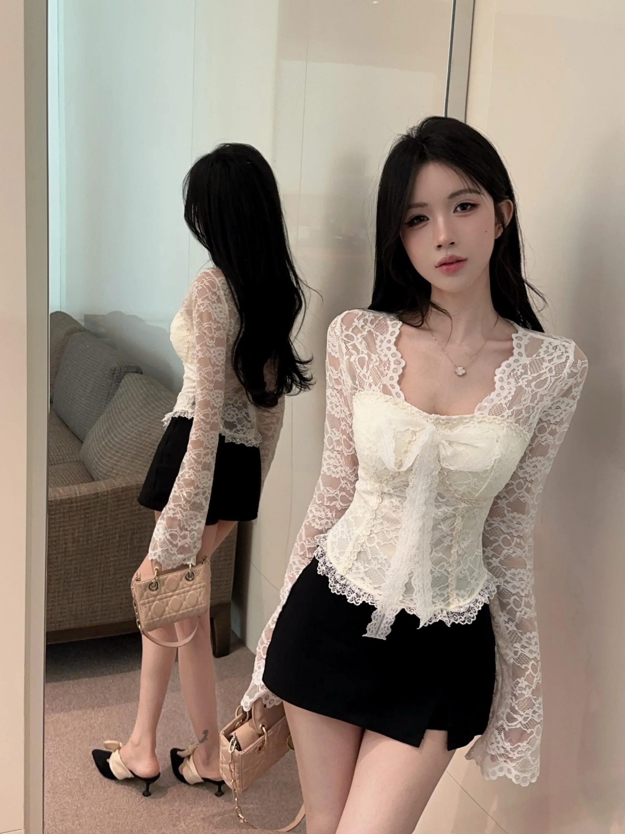 

Early Spring Pure Desire Spicy Girl V-neck Hollow Lace Shirt Women's Lightweight Mature Waist-cinching Inner Wear Top with Ch...