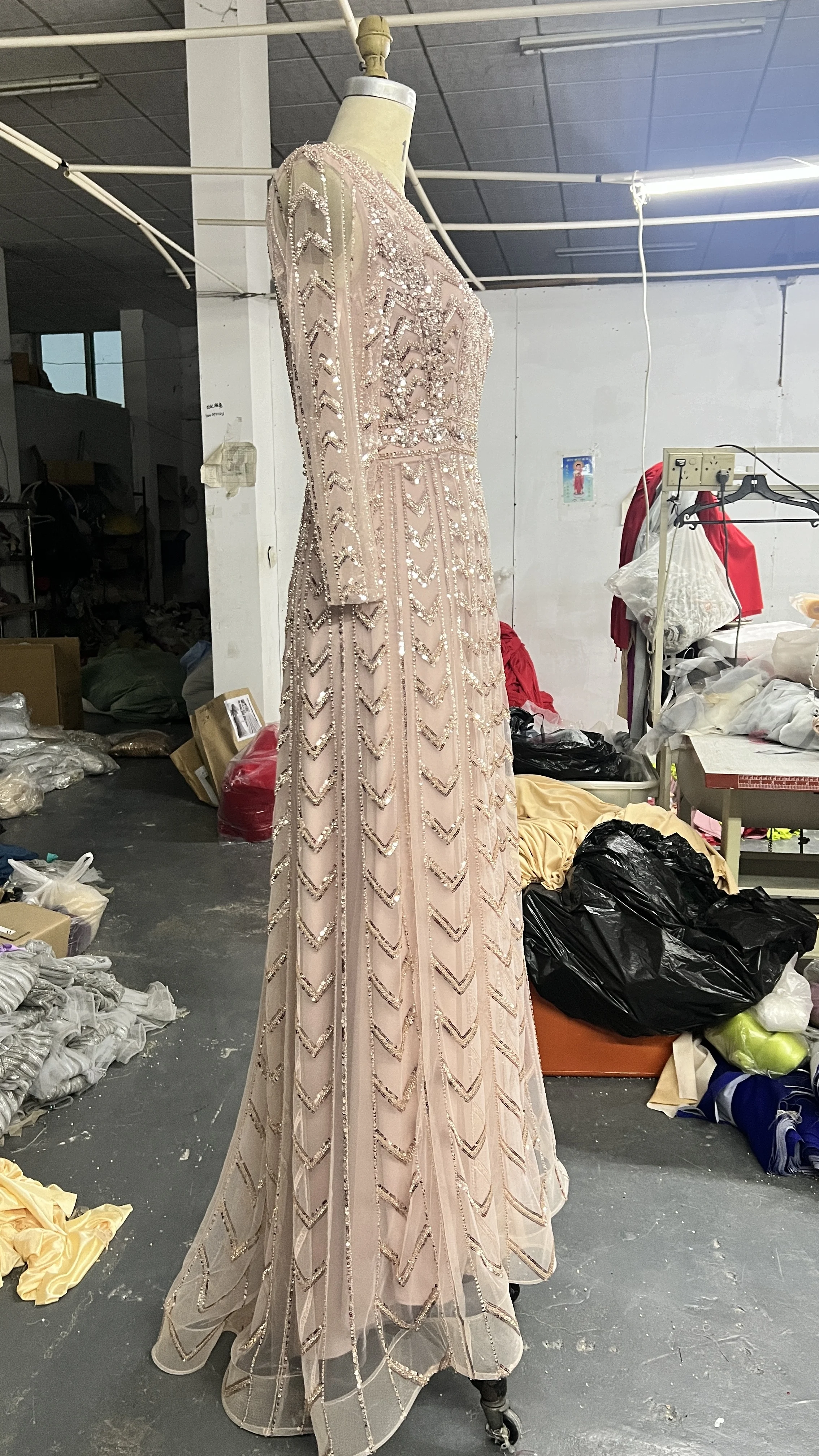 Hot Sale Pink Mermaid Elegant O-Neck Long Sleeves Evening Gowns Luxury Beaded 2024  Woman wedding dress LA71696 Best Price