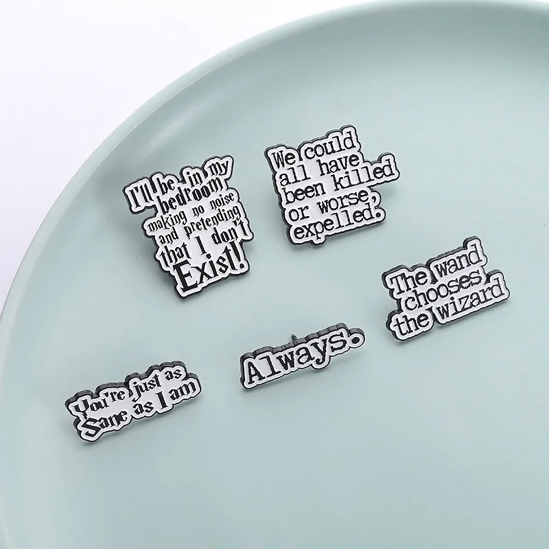 Minimalista série inglês broche carta frase curta citações crachá roupas versátil acessórios de moda fivela anti-exposição