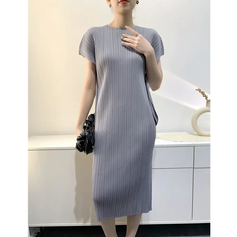 2024 Summer Elegant Solid Color Loose Dress Miyake Pleated O-neck Short Sleeve female Mid-length Evening prom Dresses for Women