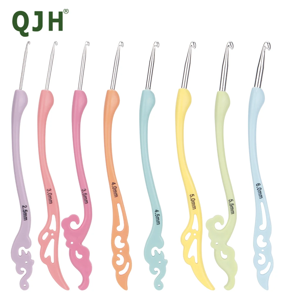 

QJH Crochet Hooks 8 Pcs-Set(2.5mm-6.0mm) Retro Fancy Smooth Crochet Needle Hand DIY Crafts Yarn Weaving Tools for Crochet Lovers