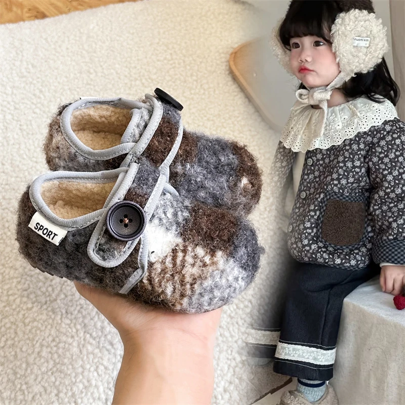 

2025 Children's Cute Hairy Low Top Casual Plush Shoes Winter New Girl Fashion Versatile Warm Soft Soled Comfortable Cotton Shoes