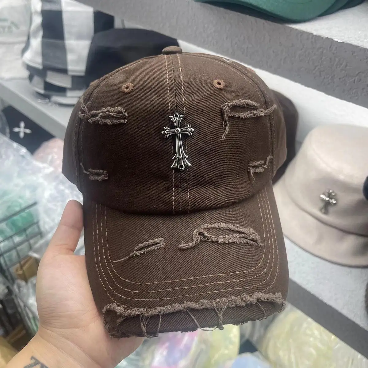 pop sale 2023 new baseball cap for women spring and summer embroidered letters broken peaked cap for men trend cover