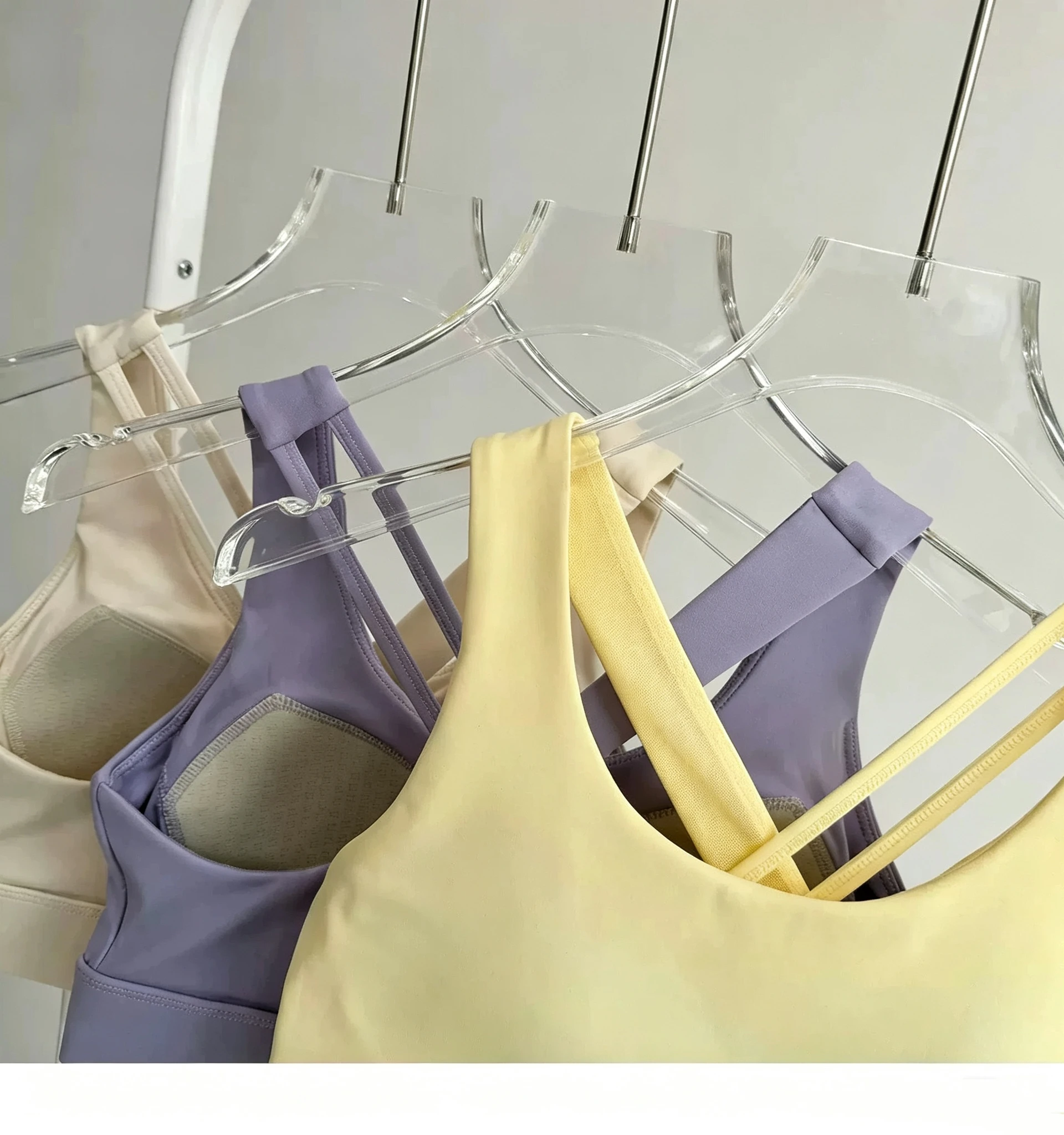 Stoßfester Sport-BH für Damen, einteiliges Racerback-Tanktop mit verstellbaren Haken, professioneller BH für Laufen, Yoga, Training und Fitness – Detail 6