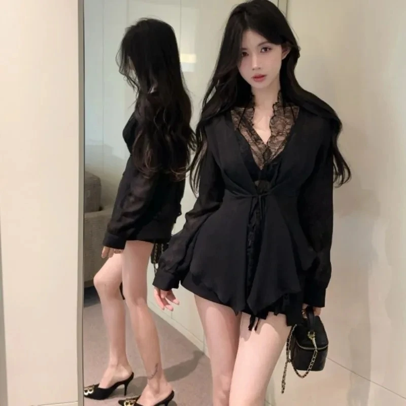 

Bla Lace Splice V-Ne Long Sve irt Women's Slim Fit Belted Design Pure Desire Top Korean Sle Commute Polyester