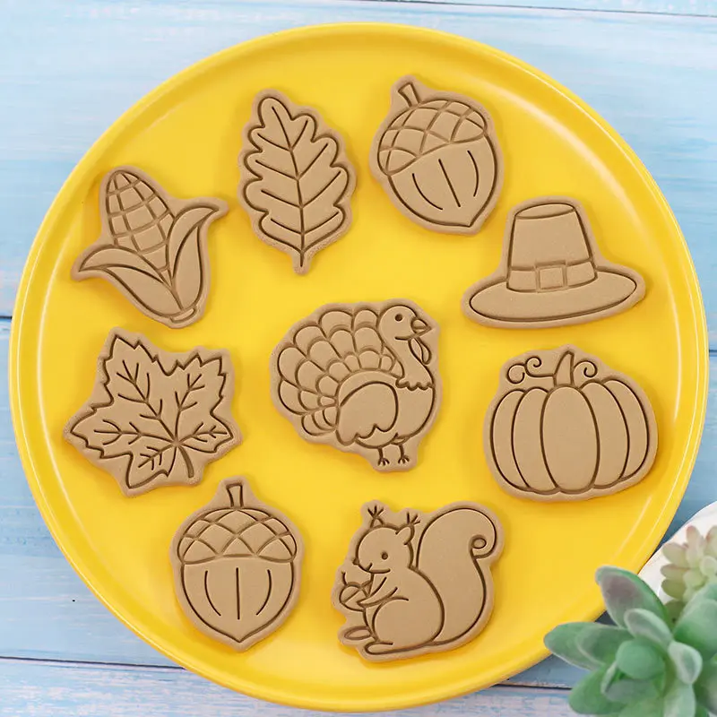 8 Pieces Thanksgiving Cookie Mold Turkey Pumpkin Maple Leaves Cookie Cutter Biscuit Mold Baking Molds Baking Tool