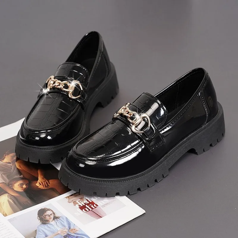 Loafers Zacht leren mocassins Britse stijl leren schoenen Glanzende glanzende leren damesschoenen Lolita schoenen Platform sneakers