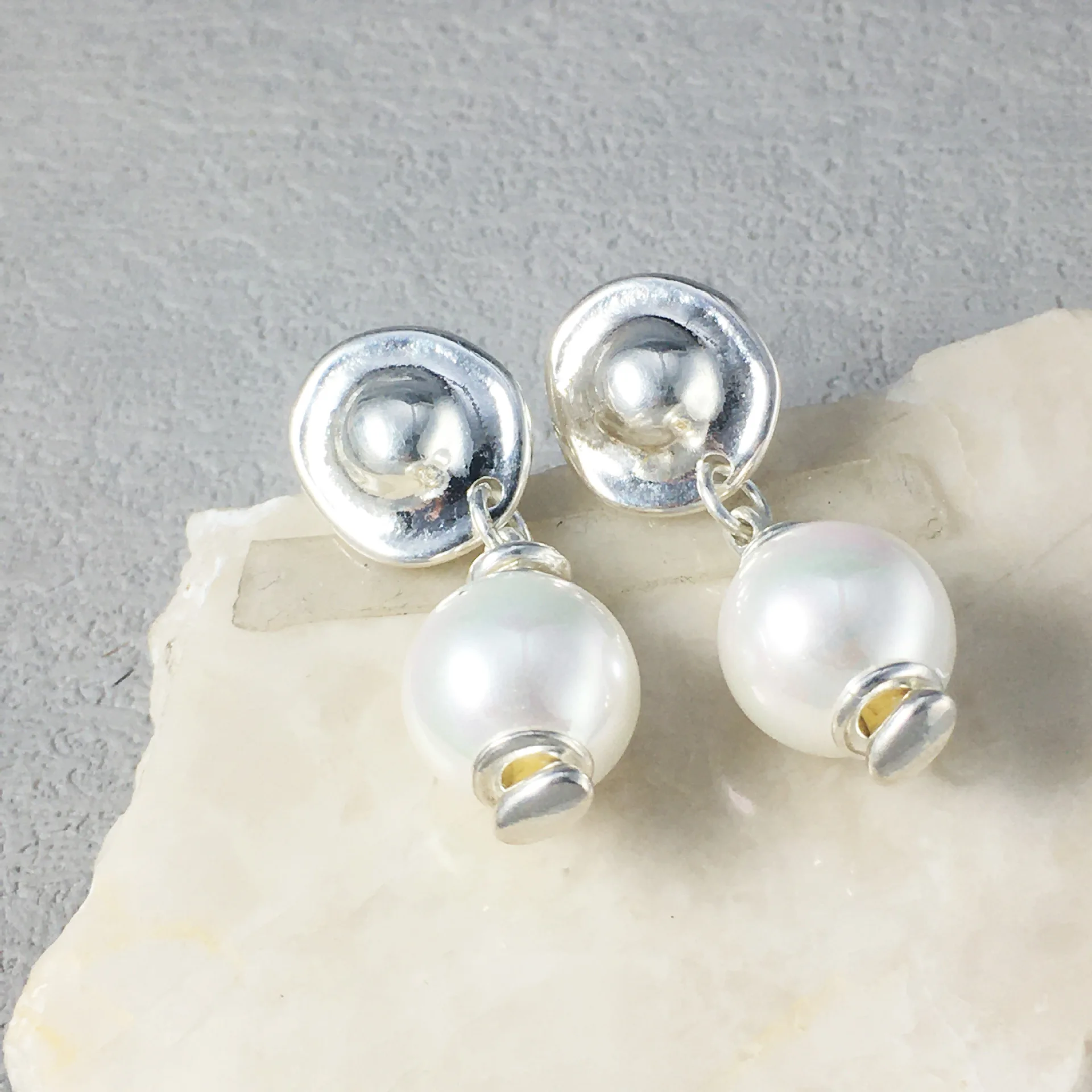 

2025 Summer French Gentle Premium Style Pearl Earrings Women's Accessories Give Romantic Gifts to Friends
