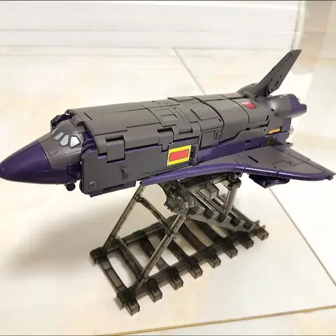 BMB Astrotrain 토마스 RP44 변환 장난감 KO FT44 트리플 체인저 RD01 레드 드래곤 액션 피규어 변형 로봇 애니메이션 모델의 제목을 다음과 같이 재작성할 수 있습니다:

BMB Astrotrain 토마스 RP44 변환 장난감 – FT44 트리플 체인저 RD01 레드 드래곤 액션 피규어 변형 로봇 애니메이션 모델