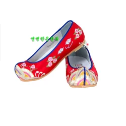 Red Children's Embroidered Shoes Korean Traditional Hanbok Hook Shoes Hanbok Shoes for The First Birthday