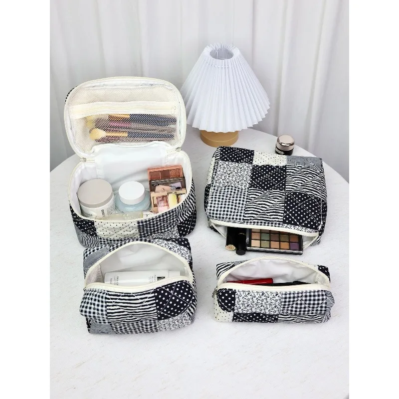 4PCS Quilted Patchwork Cosmetic Bag Set Black White Plaid Dot Floral Portable Travel Makeup Toiletry Storage Pouch for Women