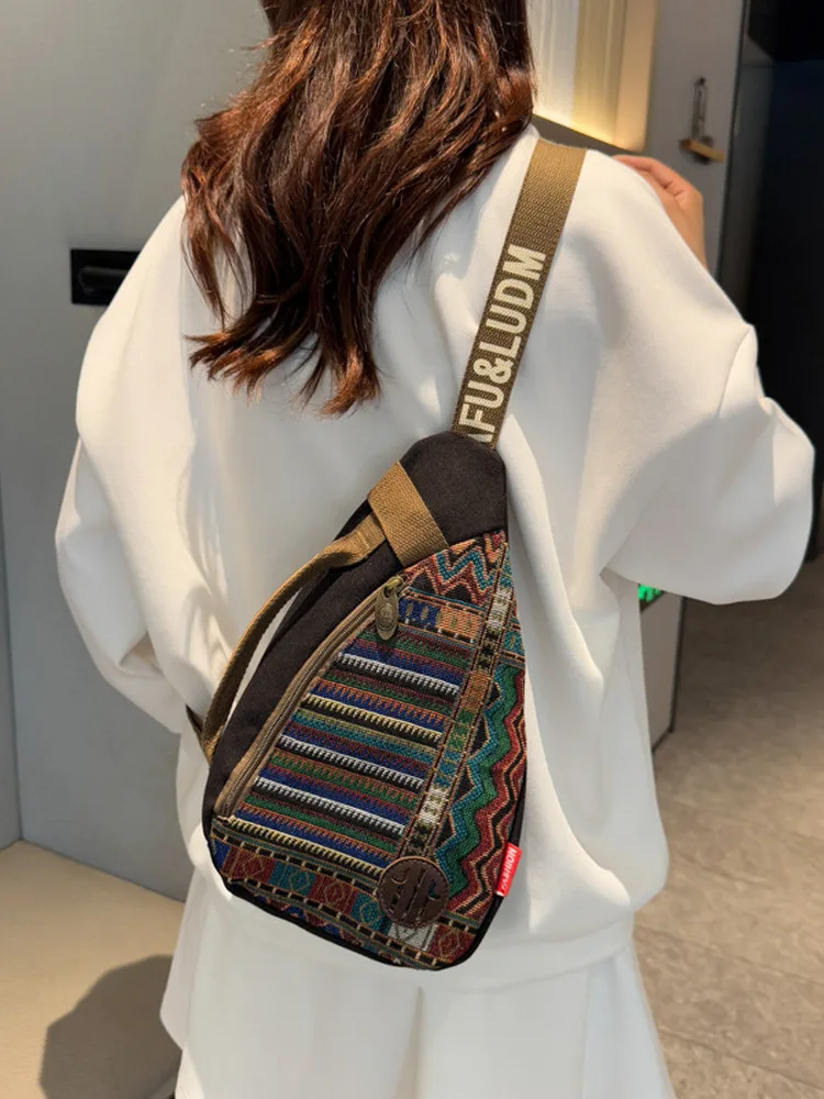 Fashionable Unisex Oxford Cloth Crossbody Bag Lightweight Large Capacity Travel Sports Leisure Chest Bag Waterproof Nylon Dum...