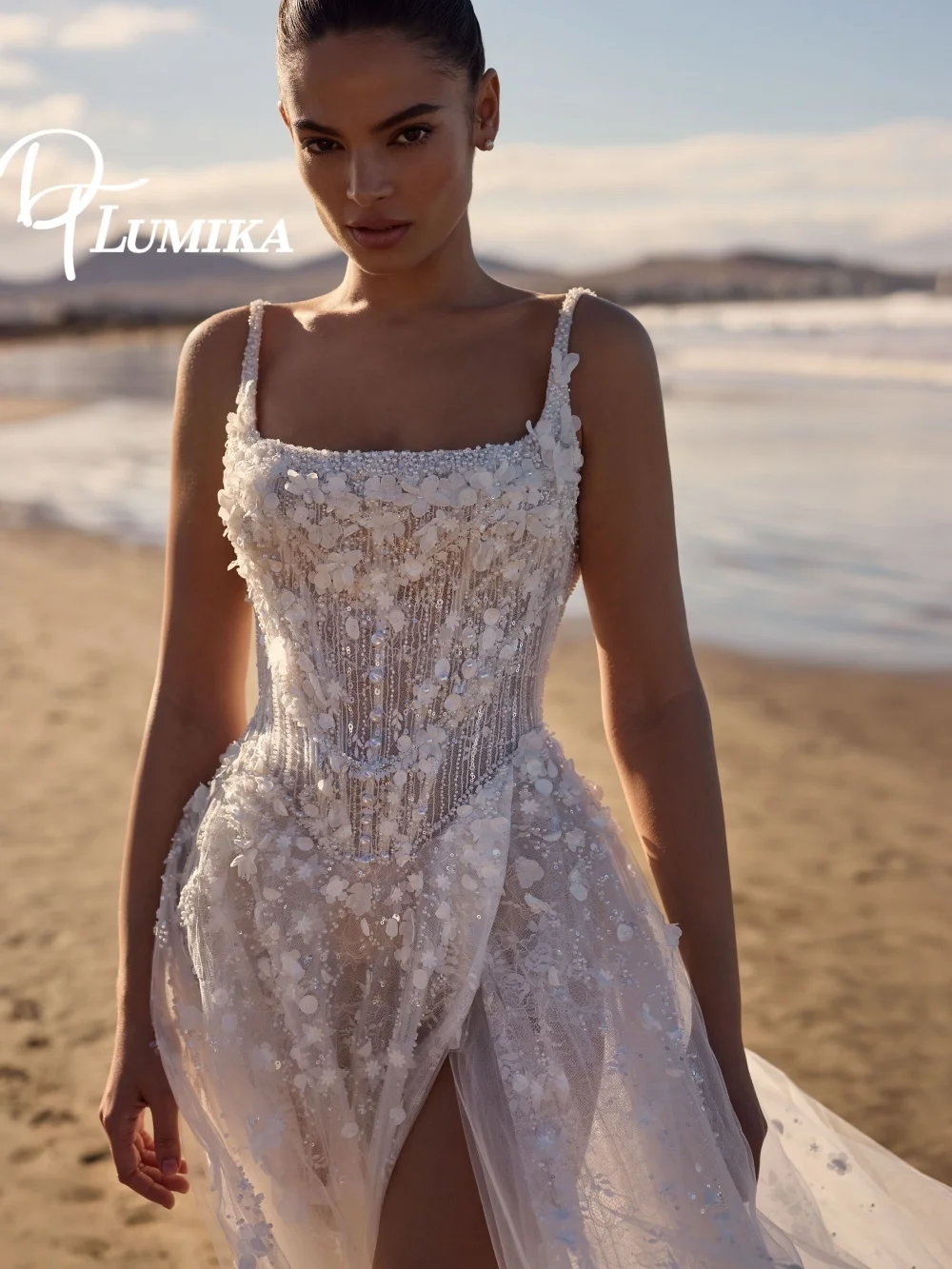 Beach Bohemian Square Neck Wedding Dress 2026 Beaded Tulle Bridal Gown Split Hem Sweep Train Floor-Length Bridal Dress robe de m