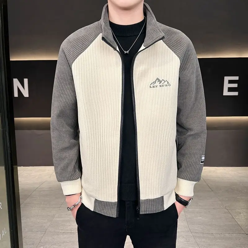 

Мужская новинка 2025 года, зимняя теплая вельветовая куртка на флисовой подкладке с воротником-стойкой, корейский стиль, лоскутное повседневное толстое пальто для мужчин