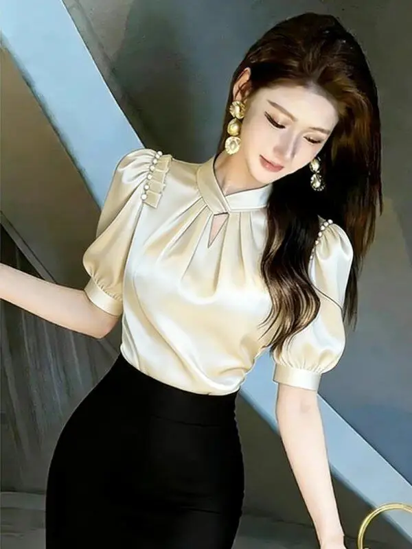 

Elegant Pure Color Women's Shirt Summer 2026 Hollow out Short Sleeve Versatile Top Casual Slimming Design Pearl Decorated