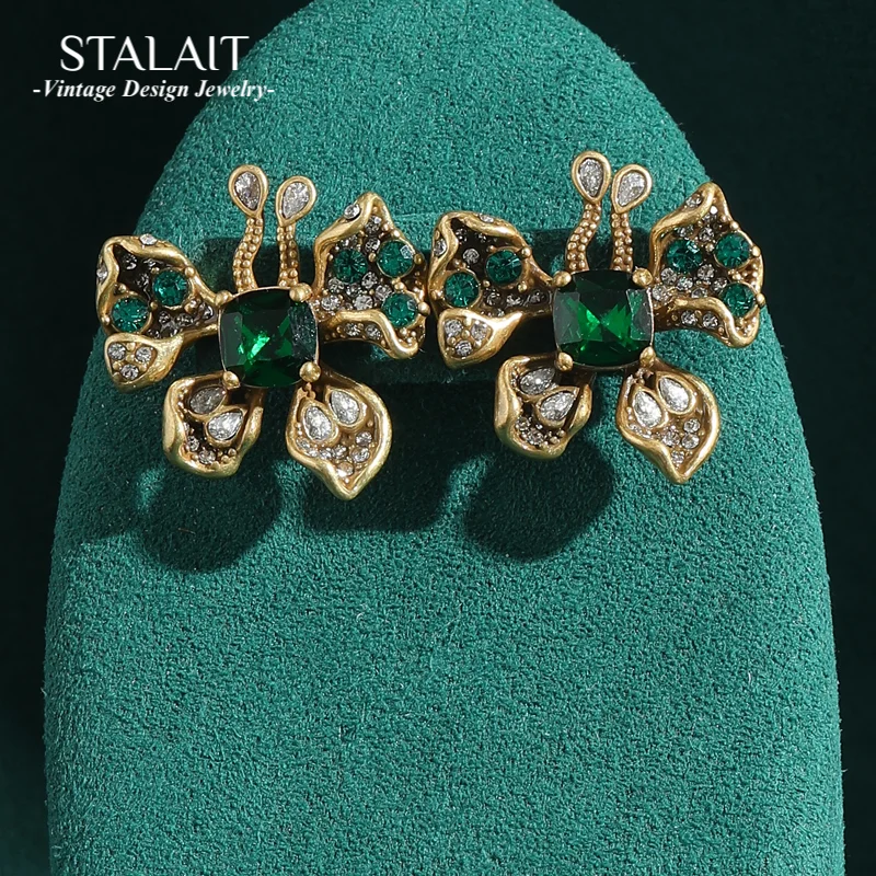 

Vintage Emerald Butterfly Earrings Green Crystal Gold Color Antique Jewelry for Woman Rhinestones Accessories New Arrival 2025