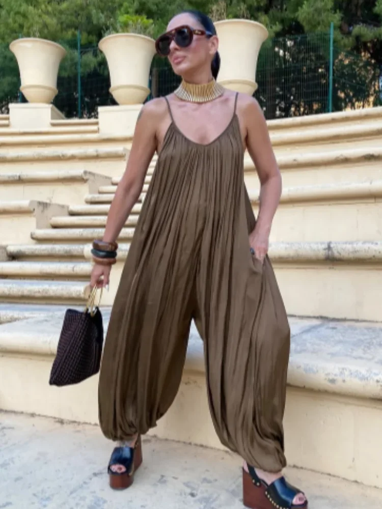

Fashion Loose Pleated Sling Jumpsuits Women V-neck Sleeveless Backless Lantern Jumpsuit Lady Rompers Street Summer