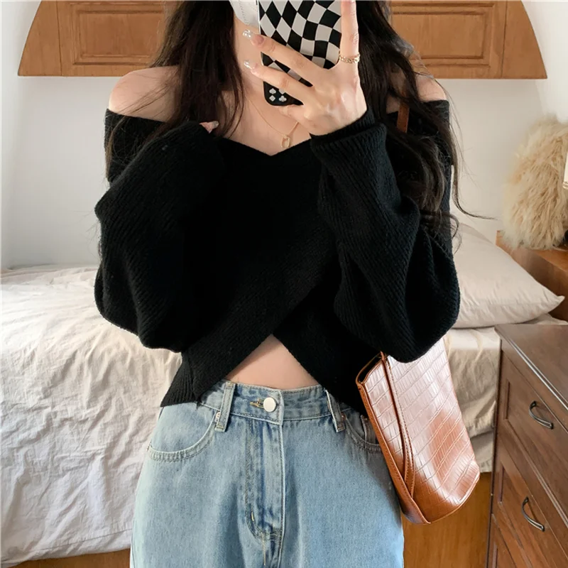 Casual Red Criss-Cross Knit Sweater Women Fashion V-Neck Short Sweater Women Autumn Winter 2023 Long Sleeve Y2K Pullovers 28010